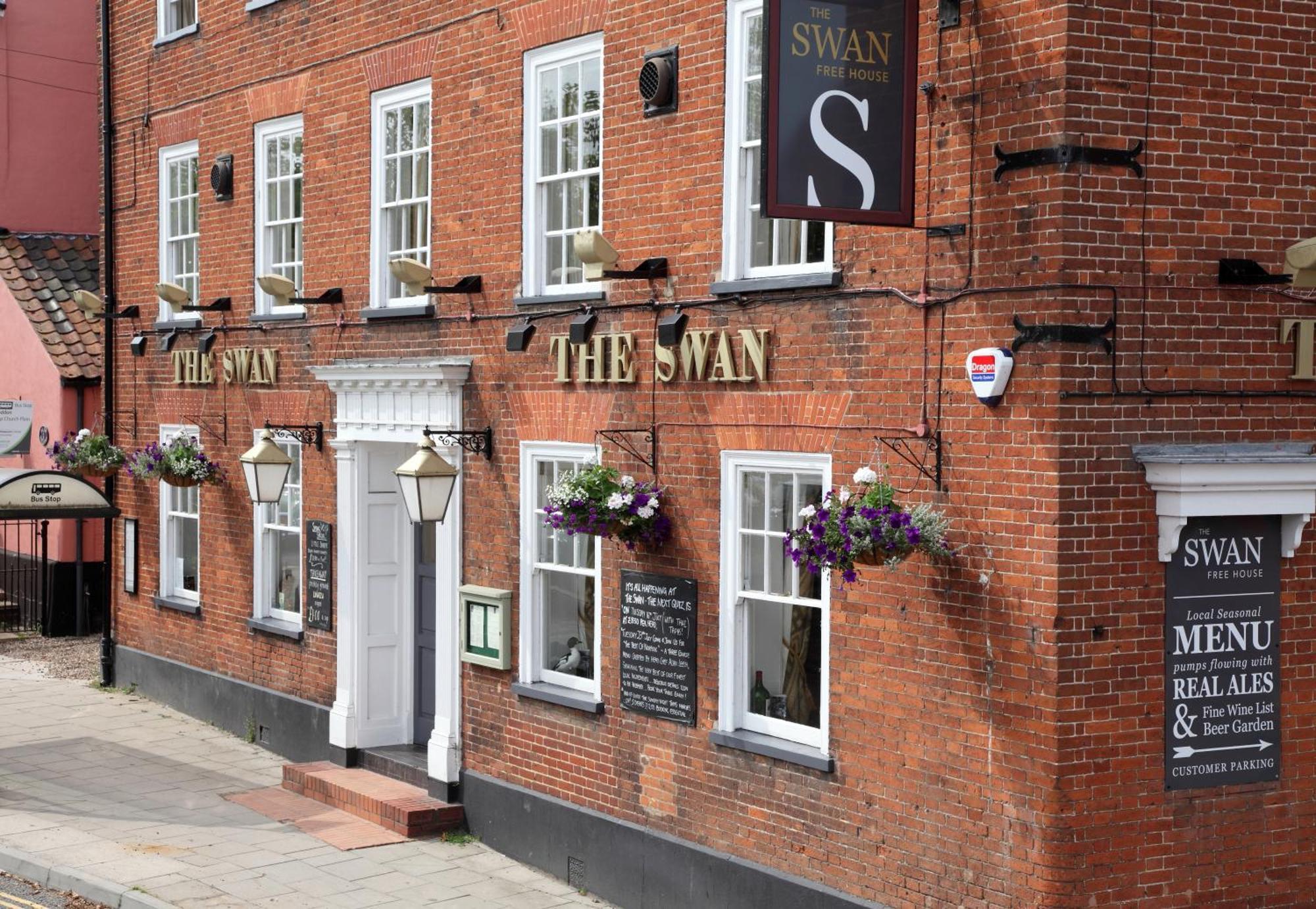 The Loddon Swan Bed and Breakfast Eksteriør billede